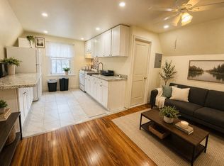 219 Elmwood Ave FLOOR 3, East Orange, NJ 07018