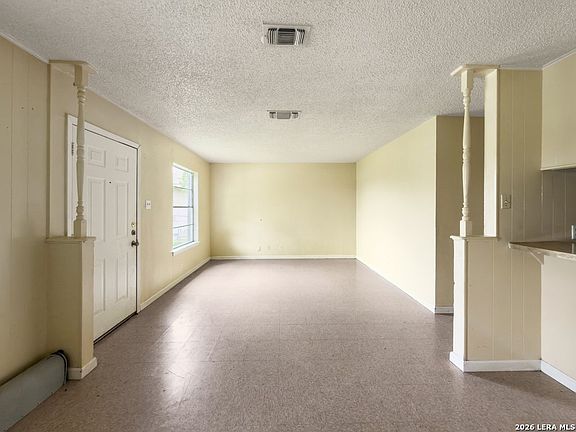 3rd image of 510 KERNAN DR