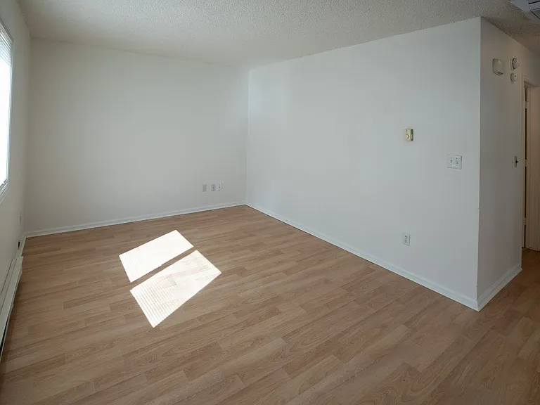 520 Wamsley Way — Photo 13