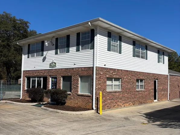 5402 Gex Dr, Diamondhead, MS 39525