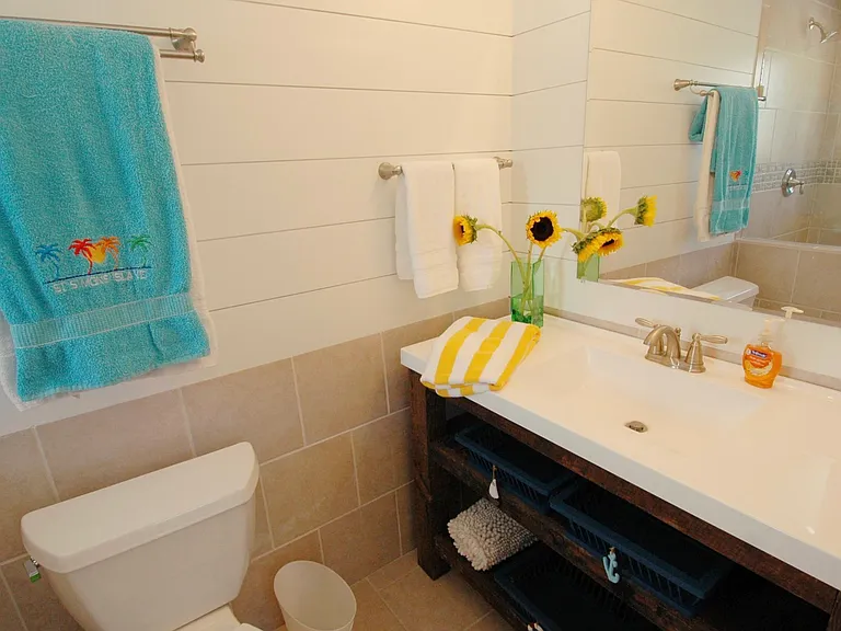 547 Ocean Blvd #4 — Photo 10