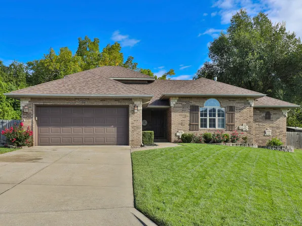 2637 W Darby Street, Springfield, MO 65810