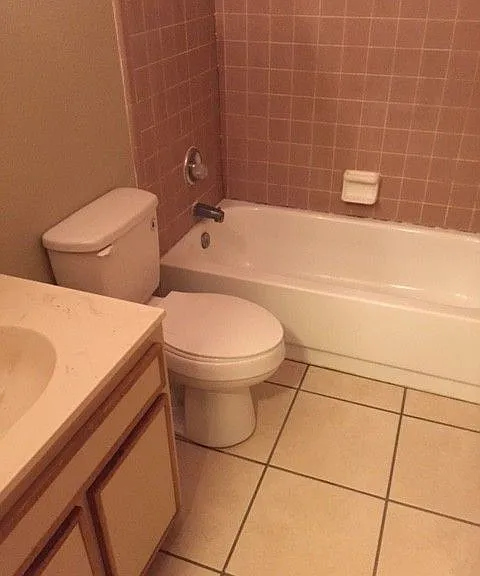 1237 Continental Ct — Photo 3