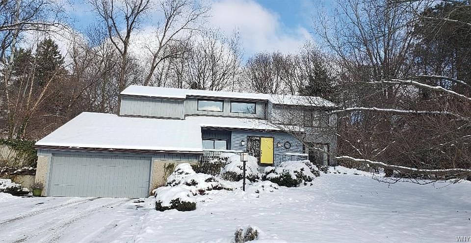 1st image of 70 Kirkwood Dr