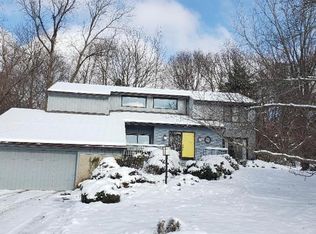 70 Kirkwood Dr, East Aurora, NY 14052