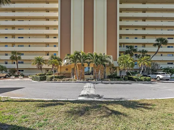 4725 Cove Cir APT 704, Saint Petersburg, FL 33708