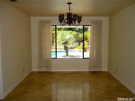 5th image of 311 Oak Canyon Way