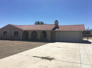 12622 Standing Bear Rd, Apple Valley, CA 92308
