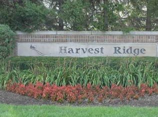 590 Raintree Dr, Avon, IN 46123