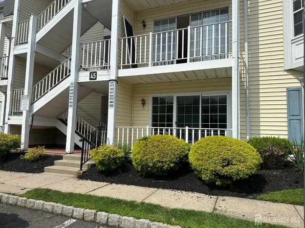 457 Northam Dr, North Brunswick, NJ 08902