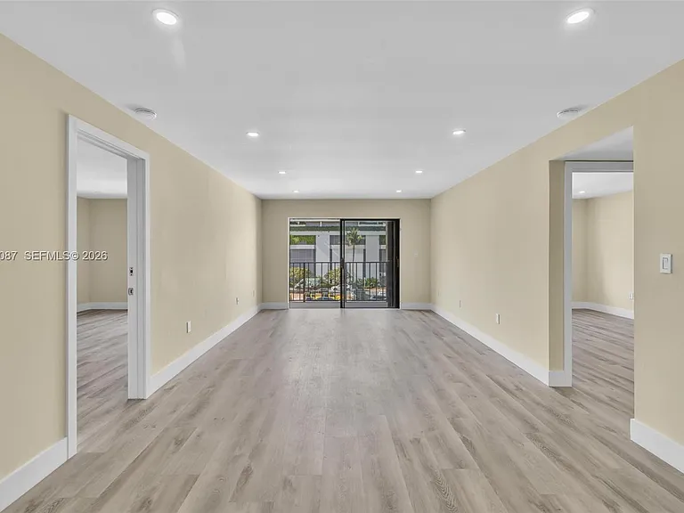 9124 Collins Ave #304 — Photo 5