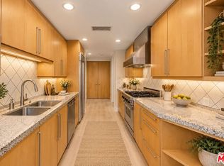 1521 Greenfield Ave APT 205, Los Angeles, CA 90025