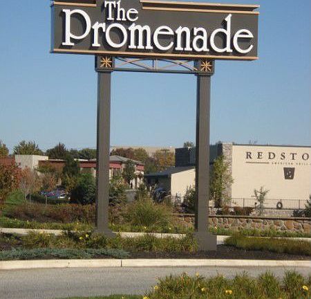 Short distance to shopping