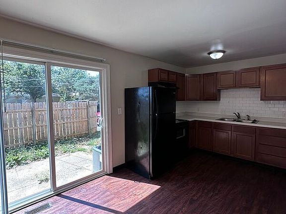 4th image of 2535 Sonora Dr