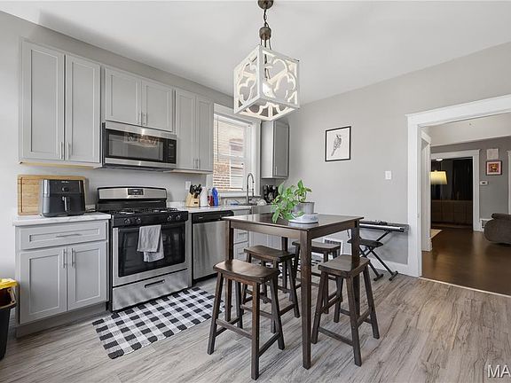 5th image of 5244 Neosho St