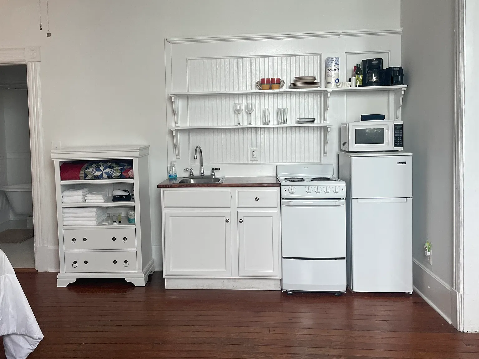 1 bed, 650 sqft, $1,700 — Photo 4