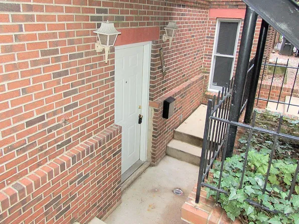 915 D St SE #B, Washington, DC 20003