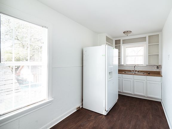2nd image of 5112 Avenue H #1