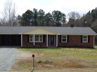 4231 Mountain Rd, Halifax, VA 24558