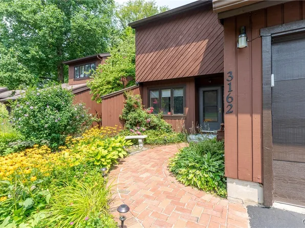 3162 Cadys Arbor, Baldwinsville, NY 13027