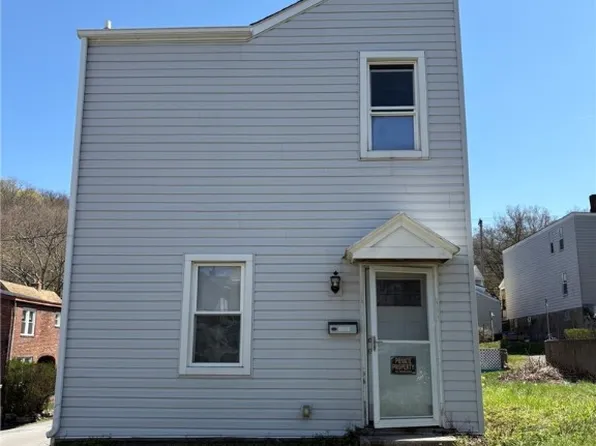 2722 McDowell St, Pittsburgh, PA 15212