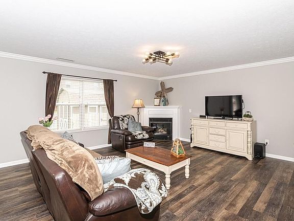 2nd image of 10848 Upland Way