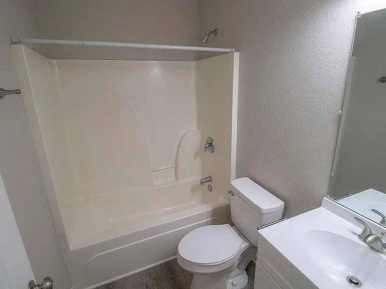 1401 Bodie Dr — Photo 19