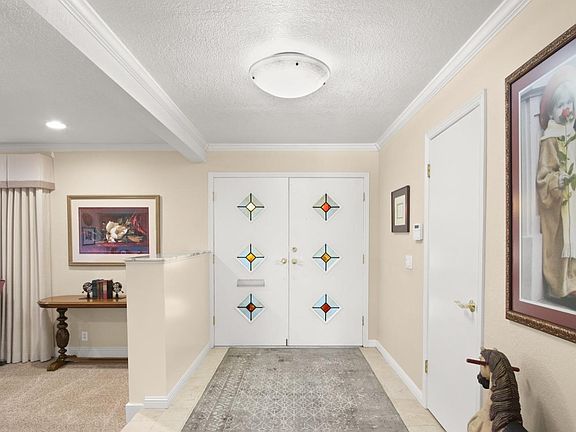 5th image of 609 Fleetwood Dr