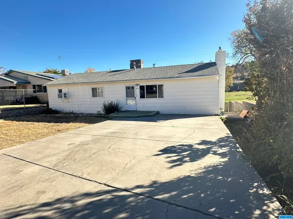 809 Bard St, Bayard, NM 88023