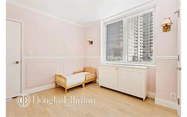 Rented by Douglas Elliman | media 4