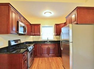 28 White St #1, Cambridge, MA 02140