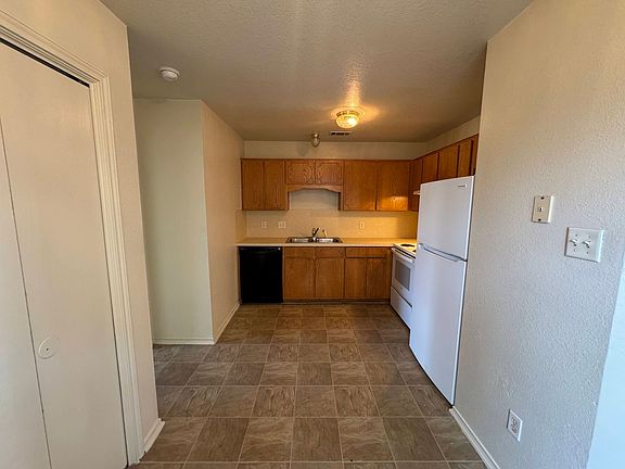 4th image of 4411 Jeff Scott Dr APT A