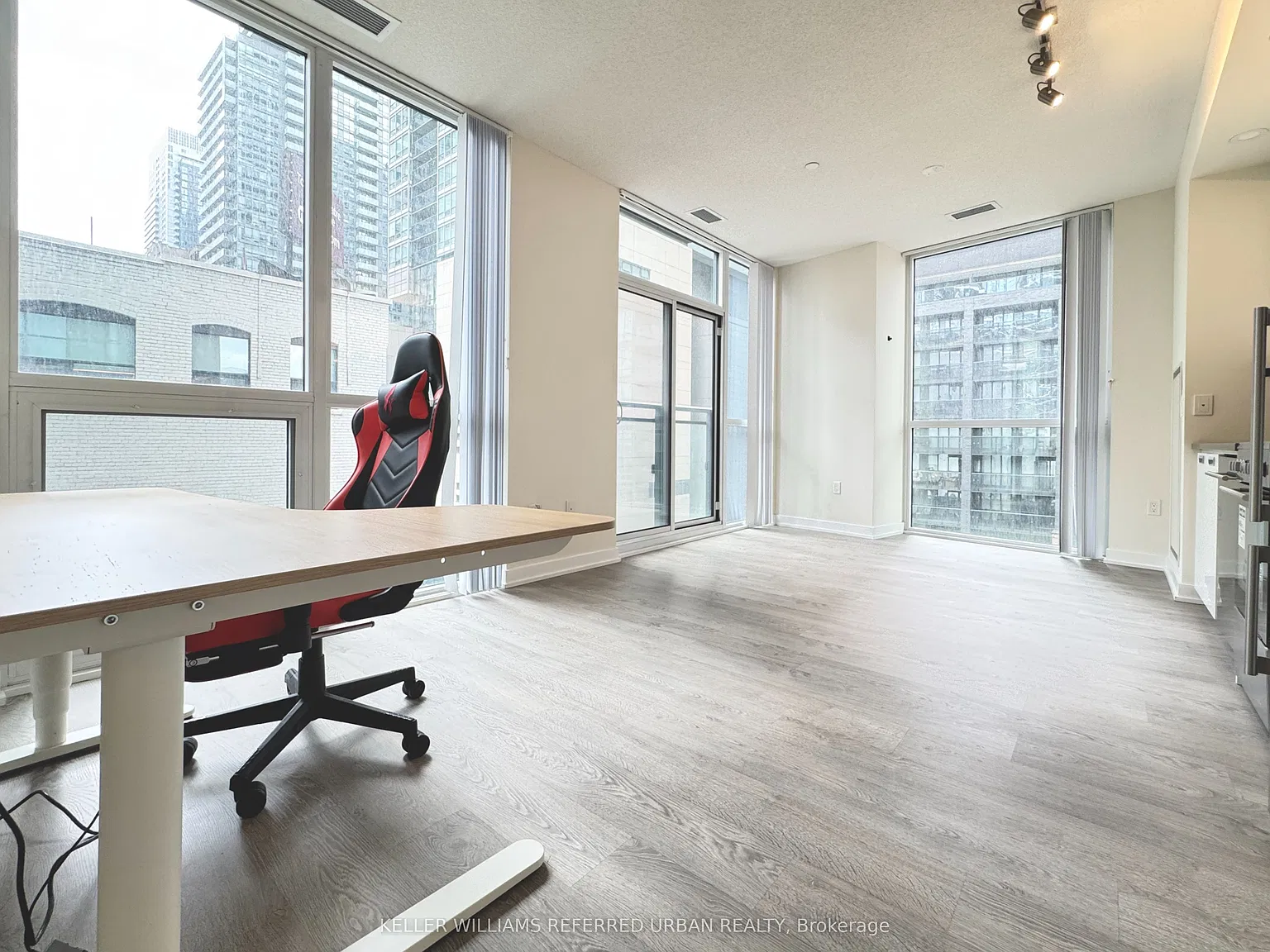 1 bed, $2,350 — Photo 2