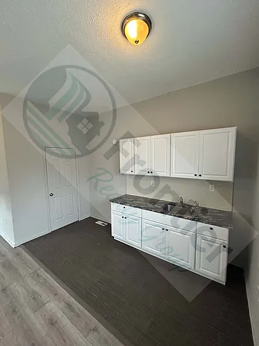 502 19th St Photo 1