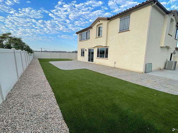 3rd image of 1230 Tesoro Pl