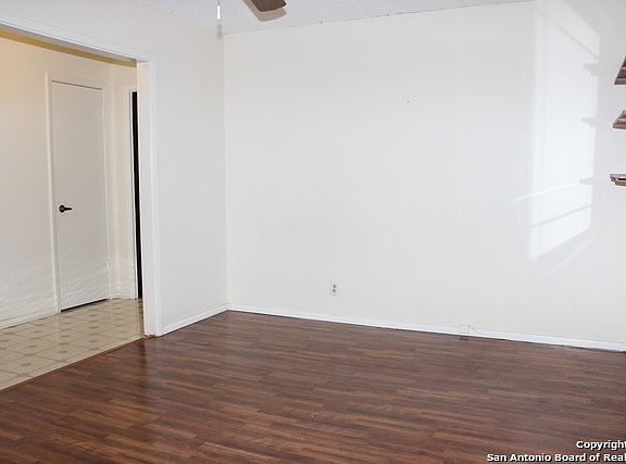 4th image of 6823 Twin Lake Dr