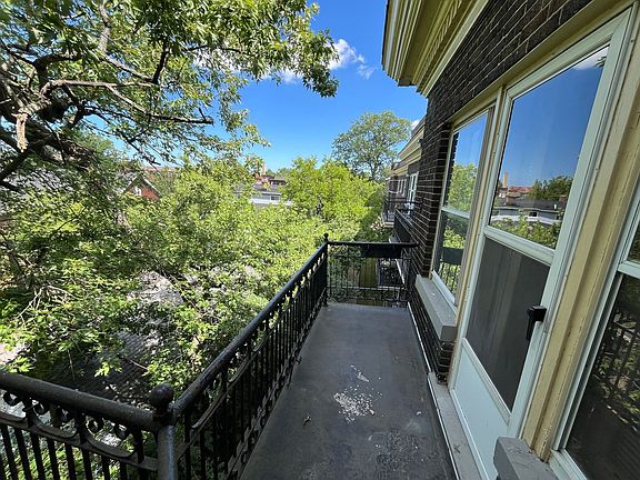 4th image of 2440 Overlook Rd #18