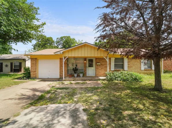 114 W Dorris Dr, Grand Prairie, TX 75051
