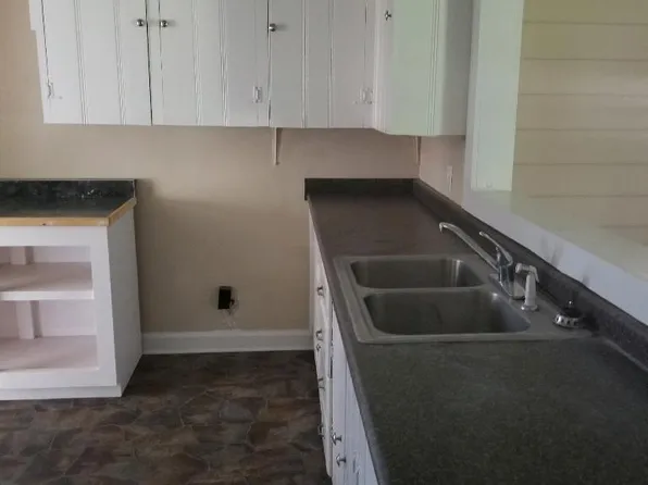 213 Sycamore Rd, Franklin, VA 23851