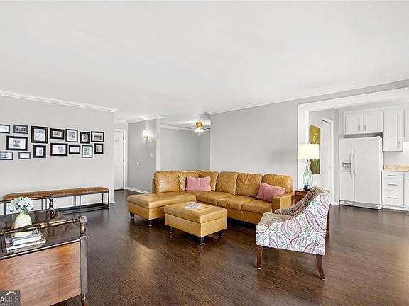 4th image of 346 Carpenter Dr NE #48
