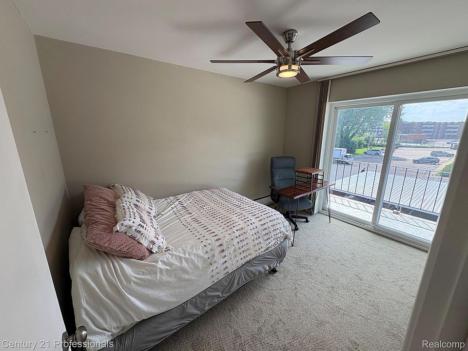 2820 Woodslee Dr Apt 301, photo 22