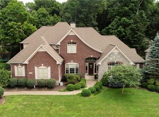 11895 N Dubarry Dr, Carmel, IN 46033