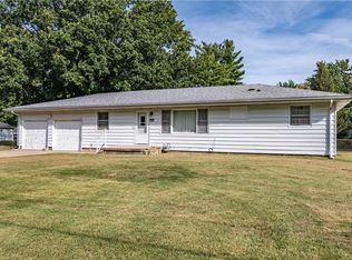 4658 E Hayden Dr, Decatur, IL 62521