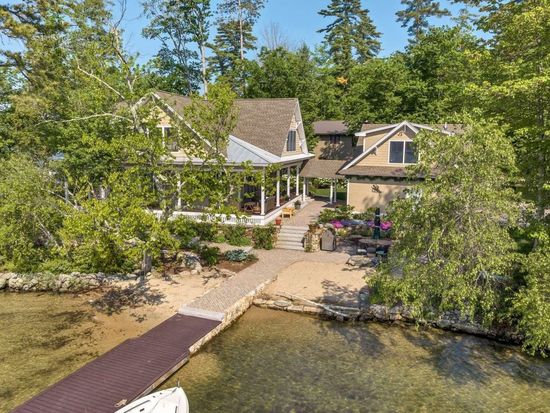 237 Dockham Shore Road, Gilford, NH 03249