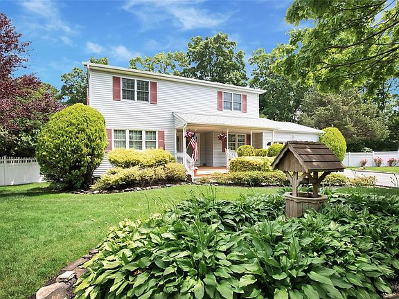 2nd image of 15 Westwood Ct