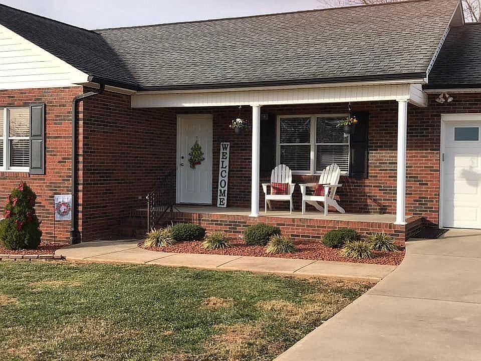 1st image of 145 Elk Dr