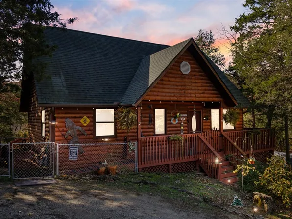 18 Sunrise Ave, Holiday Island, AR 72631