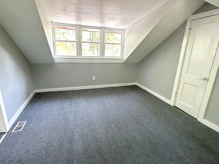 8358 Paseo Blvd — Photo 17