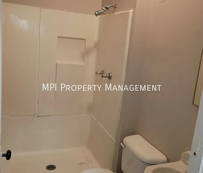 1710 W Mineral St #1710 — Photo 6