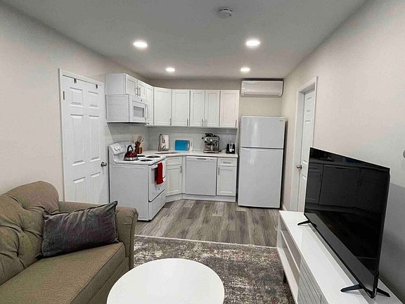 4th image of 45 W River Styx Rd APT C